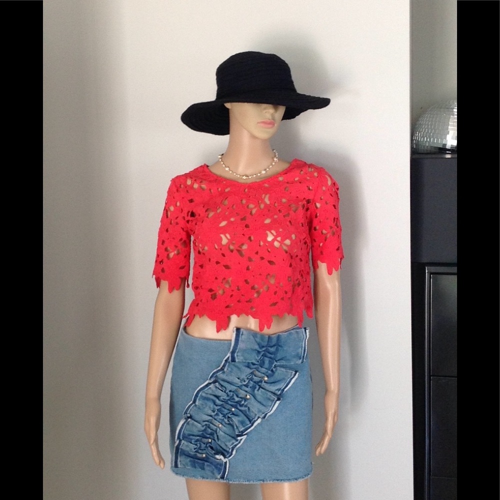 Unbranded red  lace top Small new